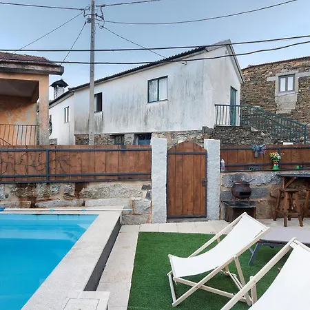 Casas Da Chica Com Piscina, Arouca Nyaraló *