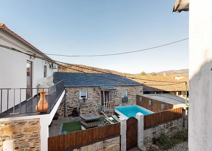 Casas Da Chica Com Piscina, Arouca 펜션