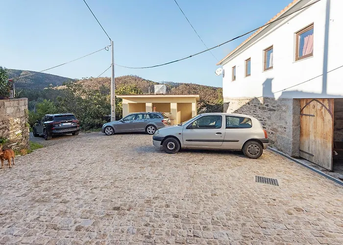 Casas Da Chica Com Piscina, Arouca * Espiunca