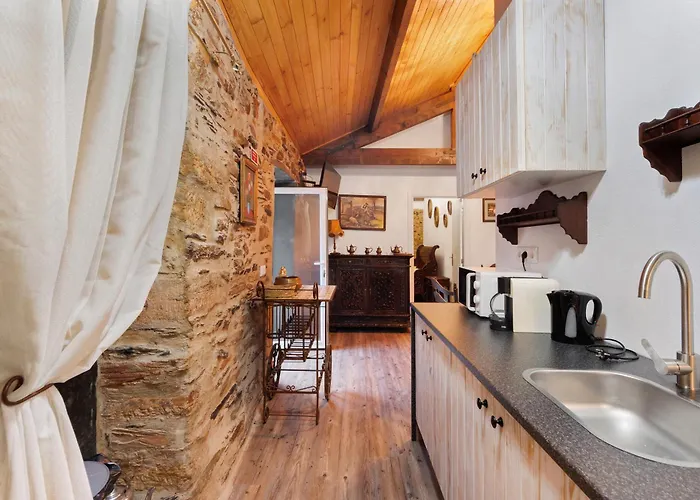 펜션 Casas Da Chica Com Piscina, Arouca *