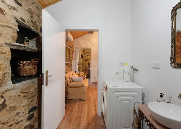 펜션 Casas Da Chica Com Piscina, Arouca *