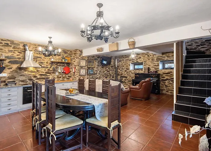 Casas Da Chica Com Piscina, Arouca * Espiunca