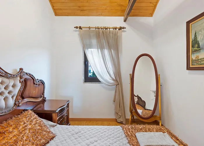 Casas Da Chica Com Piscina, Arouca