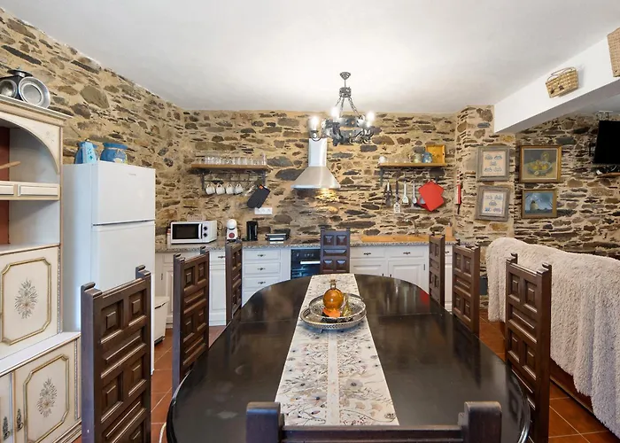 Casa vacanze Casas Da Chica Com Piscina, Arouca